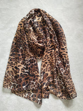 Load image into Gallery viewer, Ladies Animal Leopard Print Lightweight Scarf
