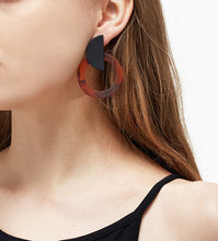 Load image into Gallery viewer, Handcraft Large Statement Geometric Minimalist Matte Marble Effect Summer Light White Earrings
